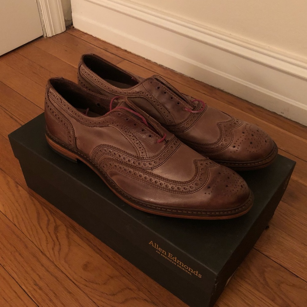 Allen Edmonds Brown Leather Neumok *New In Box*